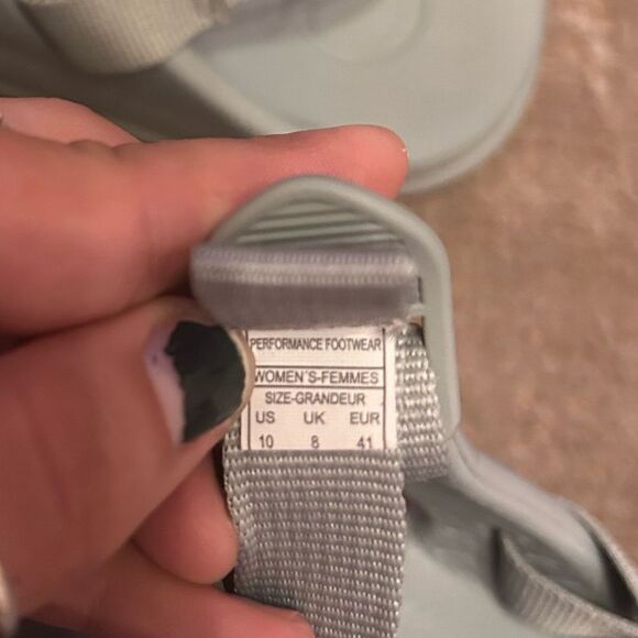 gray chacos sandals - Picture 4 of 7